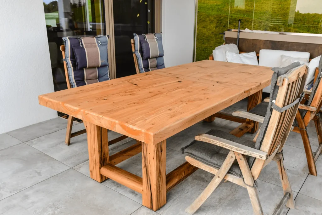 Tischlermeister Michael Eicher - Terrassentisch
